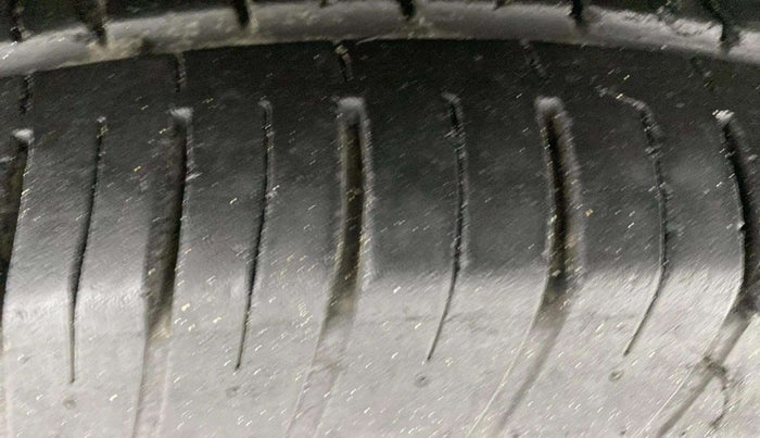 2022 Tata Harrier XZA PLUS 2.0L DUAL TONE, Diesel, Automatic, 46,112 km, Right Front Tyre Tread