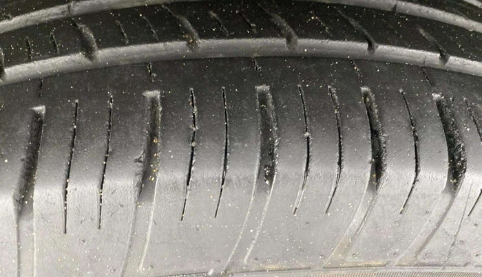 2022 Tata Harrier XZA PLUS 2.0L DUAL TONE, Diesel, Automatic, 46,112 km, Left Front Tyre Tread