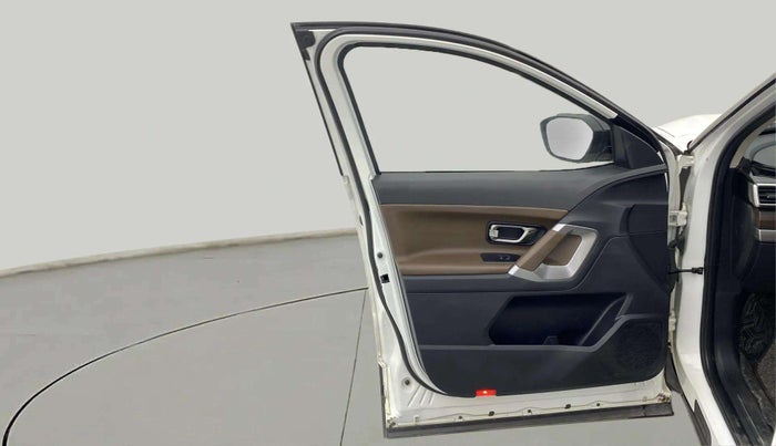 2022 Tata Harrier XZA PLUS 2.0L DUAL TONE, Diesel, Automatic, 46,112 km, LHS Front Door