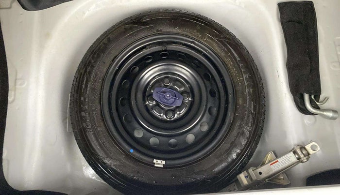 2019 Maruti New Wagon-R VXI 1.0, Petrol, Manual, 13,555 km, Spare Tyre
