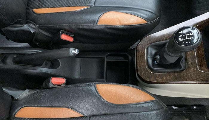 2019 Maruti New Wagon-R VXI 1.0, Petrol, Manual, 13,555 km, Gear Lever