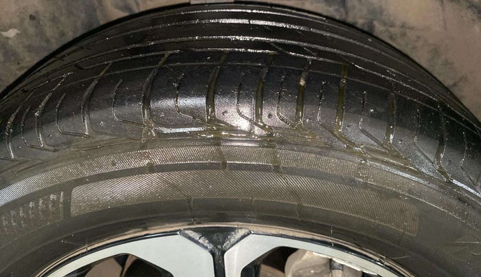 2022 Tata NEXON XZ PLUS PETROL, Petrol, Manual, 35,659 km, Right Front Tyre Tread