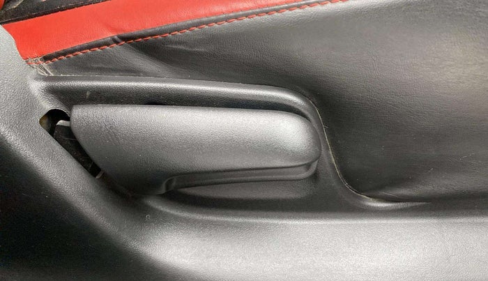 2015 Maruti Swift LXI (O), Petrol, Manual, 60,872 km, Driver Side Adjustment Panel