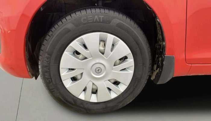 2015 Maruti Swift LXI (O), Petrol, Manual, 60,872 km, Left Front Wheel