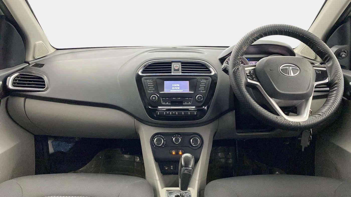 2017 Tata Tiago XZA PETROL, Petrol, Automatic, 73,294 km, Dashboard