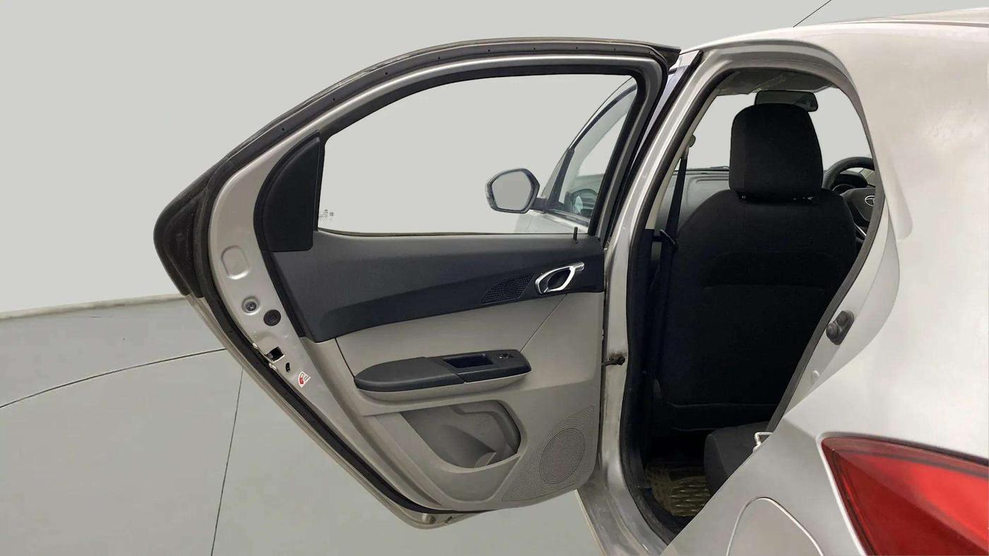 2017 Tata Tiago XZA PETROL, Petrol, Automatic, 73,294 km, LHS Rear Door