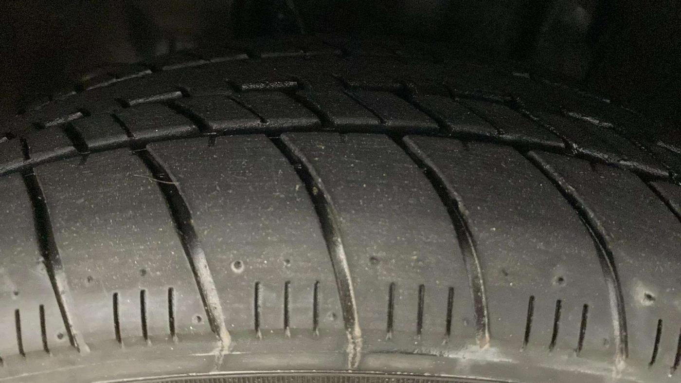 2017 Tata Tiago XZA PETROL, Petrol, Automatic, 73,294 km, Left Front Tyre Tread