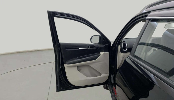 2021 KIA SONET HTX 1.0 IMT, Petrol, Manual, 28,014 km, LHS Front Door