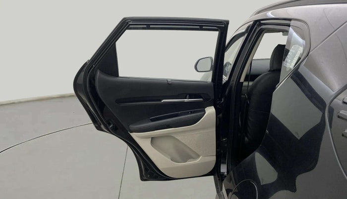 2021 KIA SONET HTX 1.0 IMT, Petrol, Manual, 28,014 km, LHS Rear Door