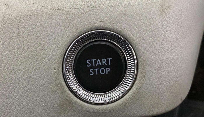 2021 Nissan MAGNITE XV DUAL TONE, Petrol, Manual, 69,678 km, Keyless Start/ Stop Button