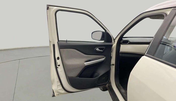 2021 Nissan MAGNITE XV DUAL TONE, Petrol, Manual, 69,678 km, LHS Front Door