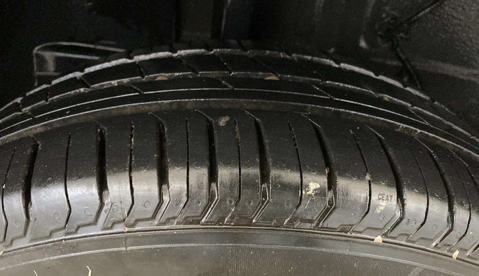 2022 Tata PUNCH ADVENTURE MT, Petrol, Manual, 45,715 km, Right Rear Tyre Tread