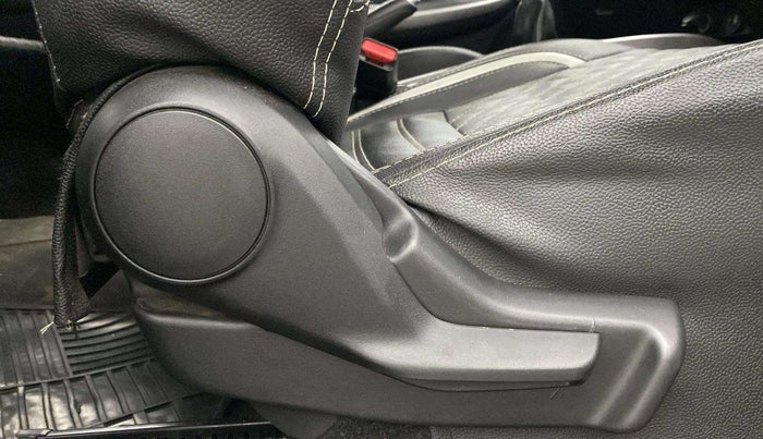 2019 Maruti Baleno DELTA PETROL 1.2, Petrol, Manual, 37,932 km, Driver Side Adjustment Panel