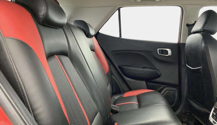 2019 Hyundai VENUE SX PLUS 1.0 TURBO DCT, Petrol, Automatic, 20,525 km, Right Side Rear Door Cabin