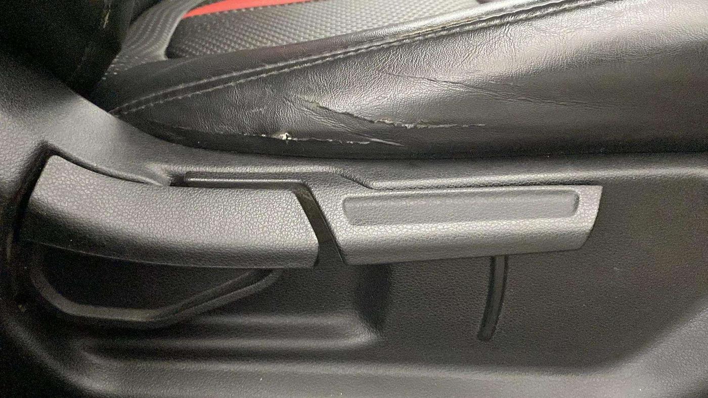 2019 Hyundai VENUE SX PLUS 1.0 TURBO DCT, Petrol, Automatic, 20,525 km, Driver Side Adjustment Panel