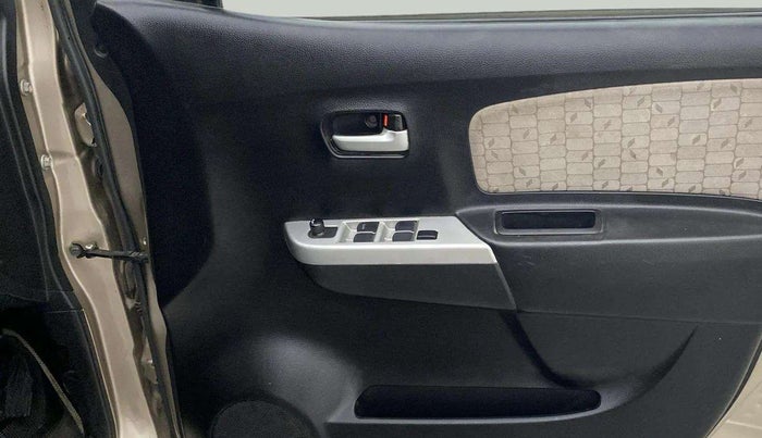 2014 Maruti Wagon R 1.0 VXI, Petrol, Manual, 78,636 km, Driver Side Door Panels Control