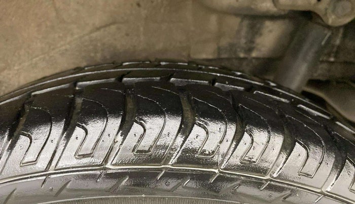 2014 Maruti Wagon R 1.0 VXI, Petrol, Manual, 78,636 km, Left Rear Tyre Tread