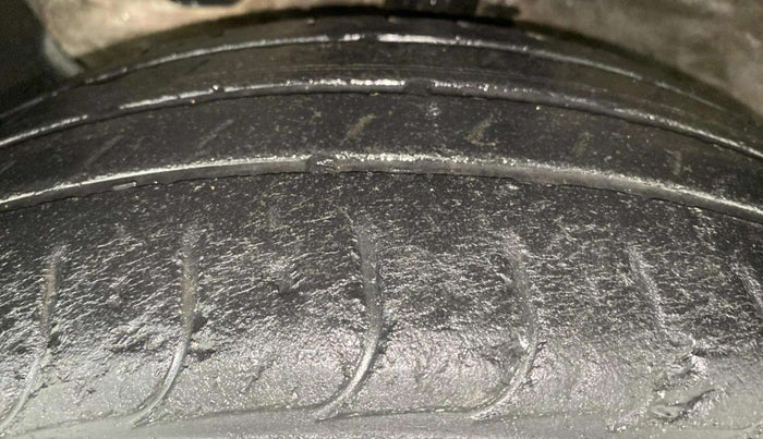 2016 Hyundai Creta SX PLUS 1.6 PETROL, Petrol, Manual, 84,265 km, Left Front Tyre Tread