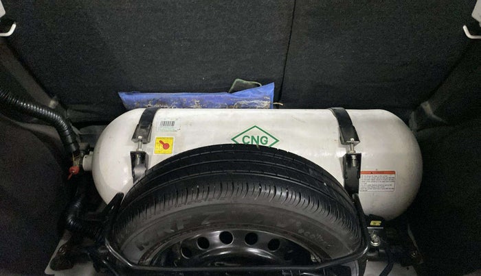 2022 Maruti New Wagon-R VXI CNG 1.0, CNG, Manual, 76,537 km, Boot Inside