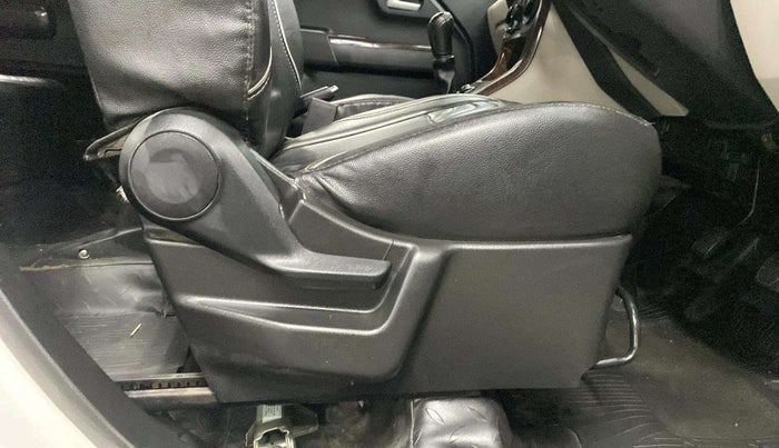 2022 Maruti New Wagon-R VXI CNG 1.0, CNG, Manual, 76,537 km, Driver Side Adjustment Panel