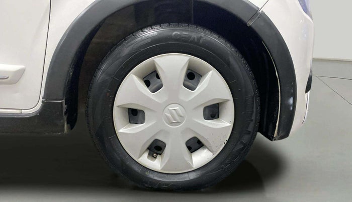 2022 Maruti New Wagon-R VXI CNG 1.0, CNG, Manual, 76,537 km, Right Front Wheel