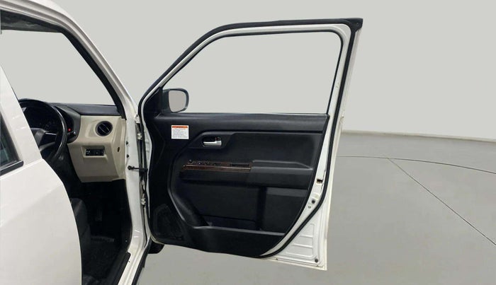 2022 Maruti New Wagon-R VXI CNG 1.0, CNG, Manual, 76,537 km, RHS Front Door