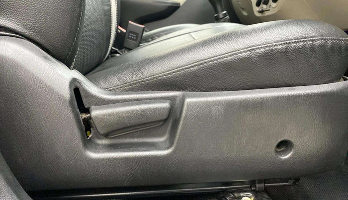 2021 Maruti Alto VXI, Petrol, Manual, 39,501 km, Driver Side Adjustment Panel