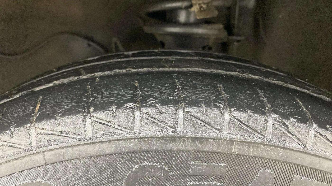 2021 Maruti Alto VXI, Petrol, Manual, 39,501 km, Right Front Tyre Tread