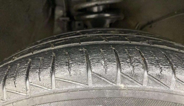 2021 Maruti Alto VXI, Petrol, Manual, 39,501 km, Left Front Tyre Tread
