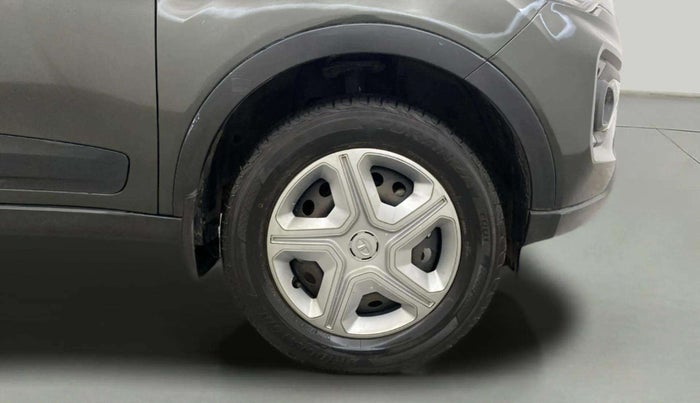2020 Tata NEXON XMA PETROL, Petrol, Automatic, 36,694 km, Right Front Wheel