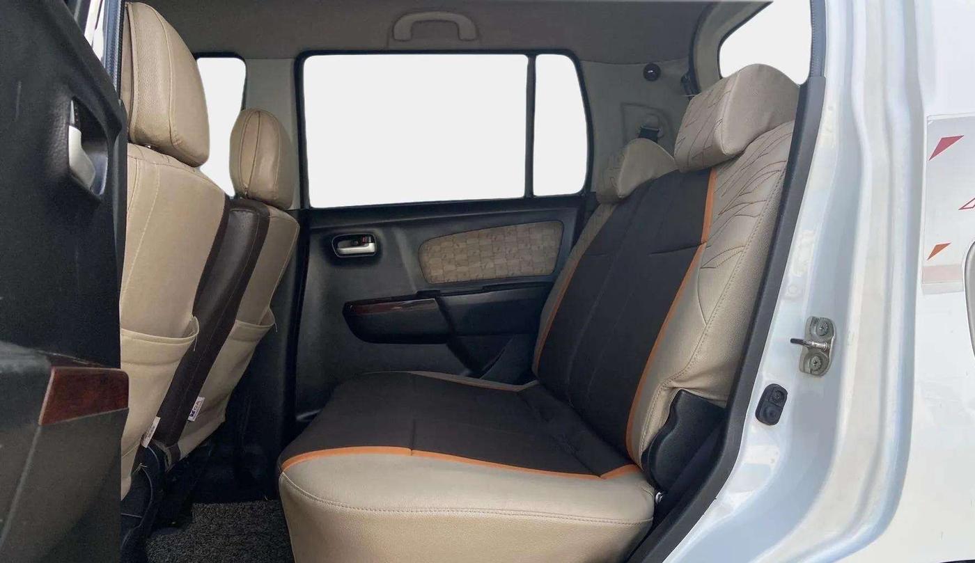 2018 Maruti Wagon R 1.0 VXI (O) AMT, Petrol, Automatic, 86,356 km, Right Side Rear Door Cabin