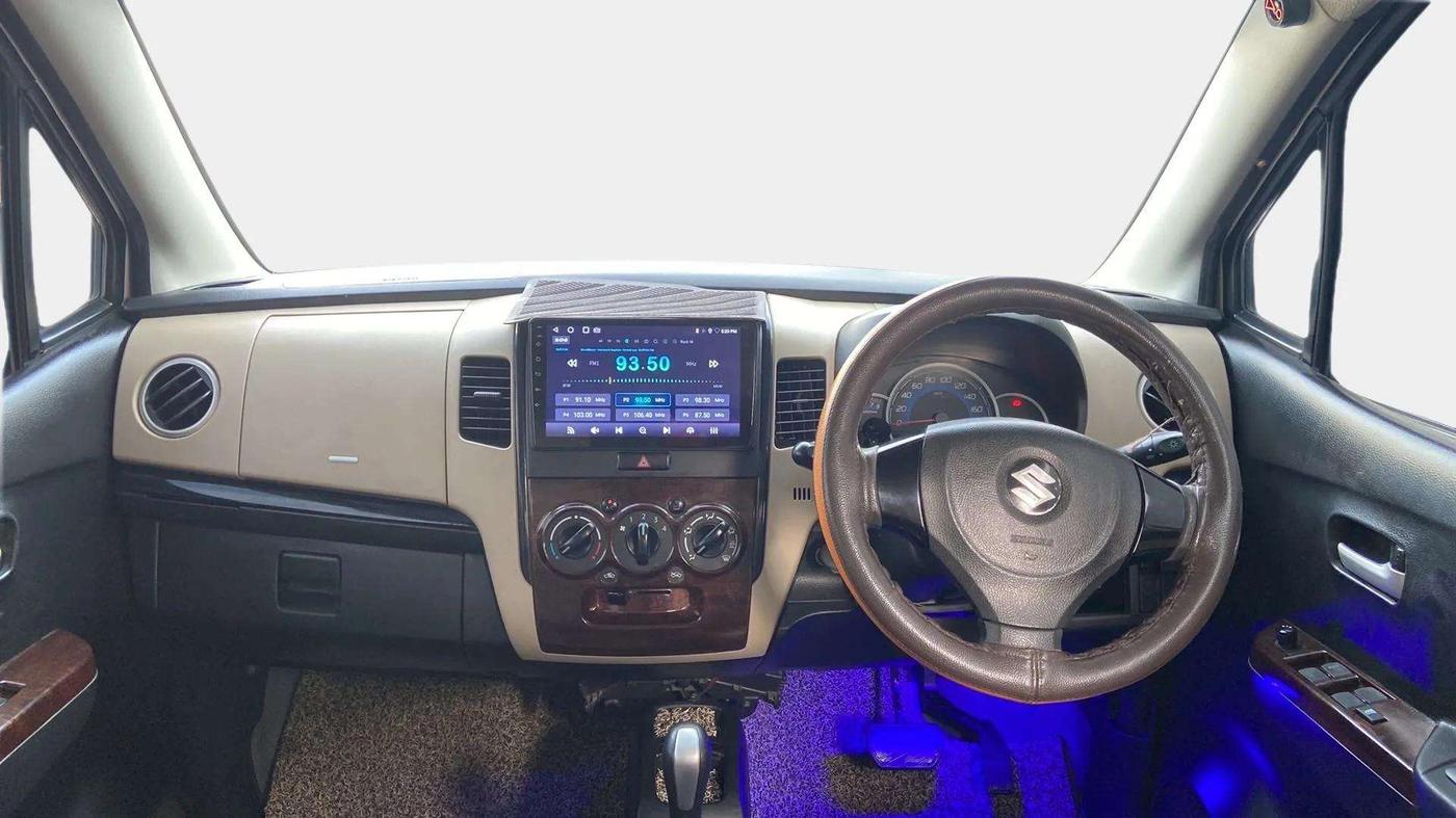 2018 Maruti Wagon R 1.0 VXI (O) AMT, Petrol, Automatic, 86,356 km, Dashboard
