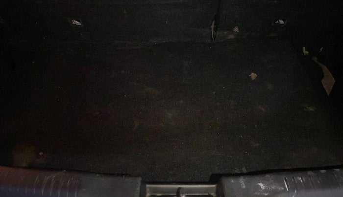 2018 Maruti IGNIS DELTA 1.2, Petrol, Manual, 71,687 km, Boot Inside