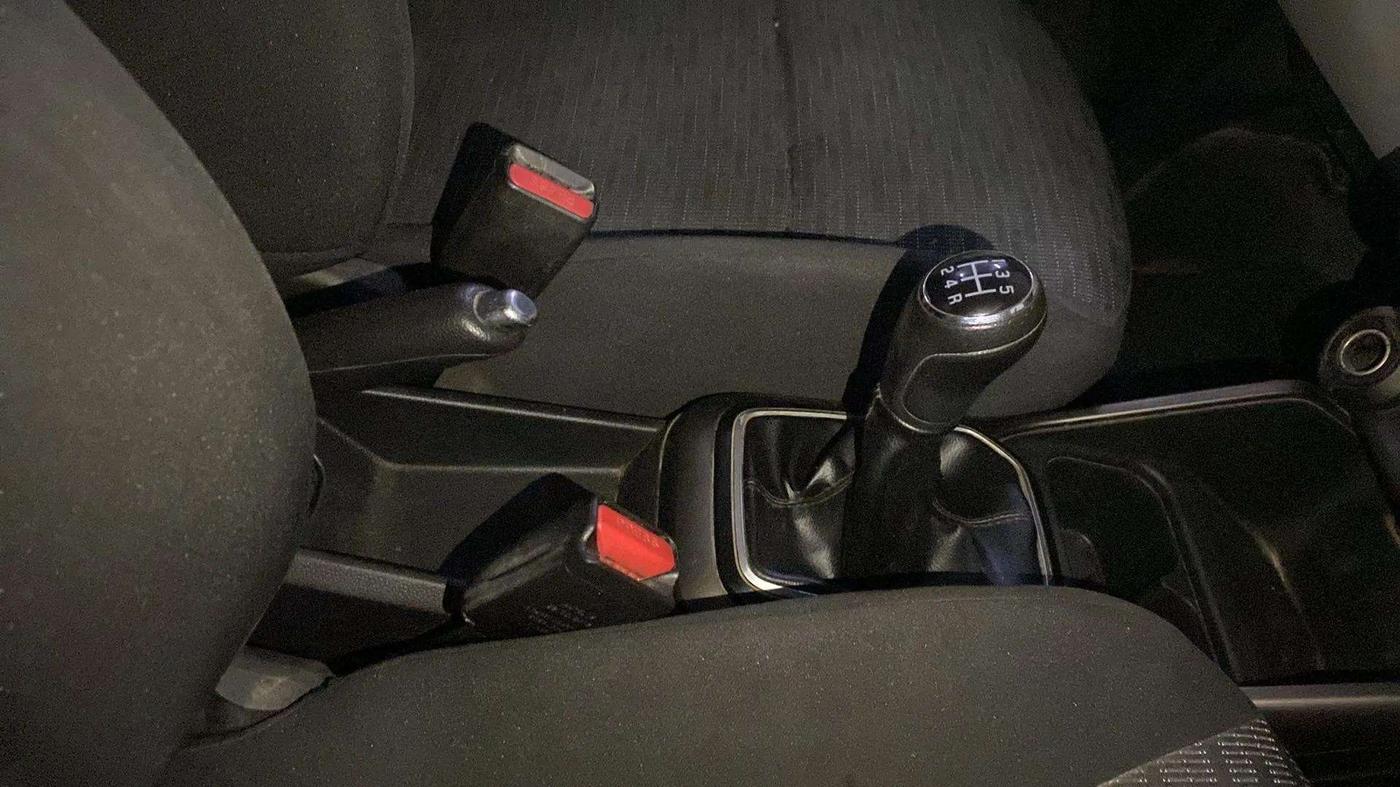 2018 Maruti IGNIS DELTA 1.2, Petrol, Manual, 71,687 km, Gear Lever