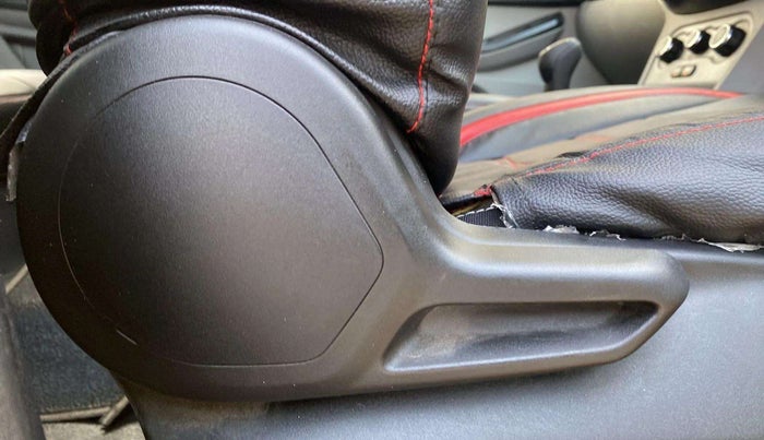 2021 Tata Tiago XT PETROL, Petrol, Manual, 20,132 km, Driver Side Adjustment Panel