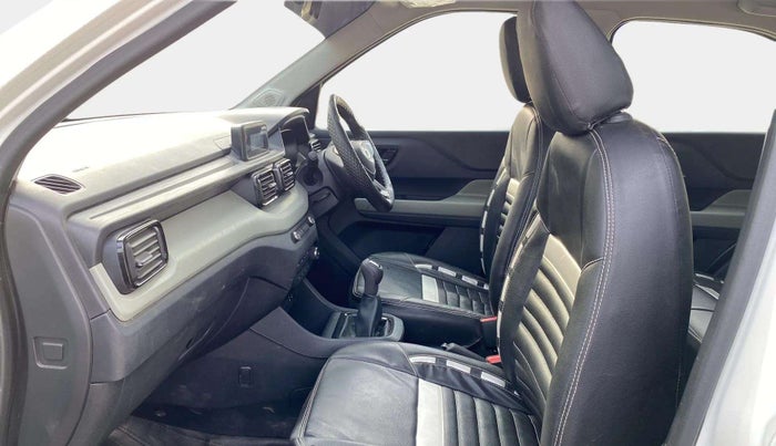 2022 Tata PUNCH ADVENTURE MT, Petrol, Manual, 37,331 km, Right Side Front Door Cabin