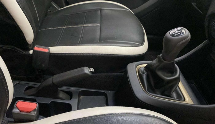 2023 Tata PUNCH ACCOMPLISHED DAZZLE PACK MT, Petrol, Manual, 22,056 km, Gear Lever
