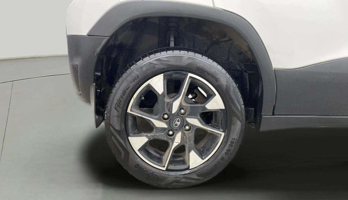 2023 Tata PUNCH ACCOMPLISHED DAZZLE PACK MT, Petrol, Manual, 22,056 km, Right Rear Wheel
