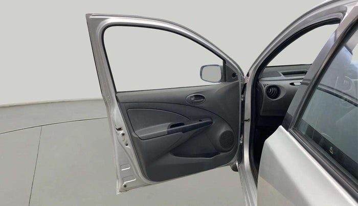 2012 Toyota Etios Liva G, Petrol, Manual, 33,636 km, LHS Front Door