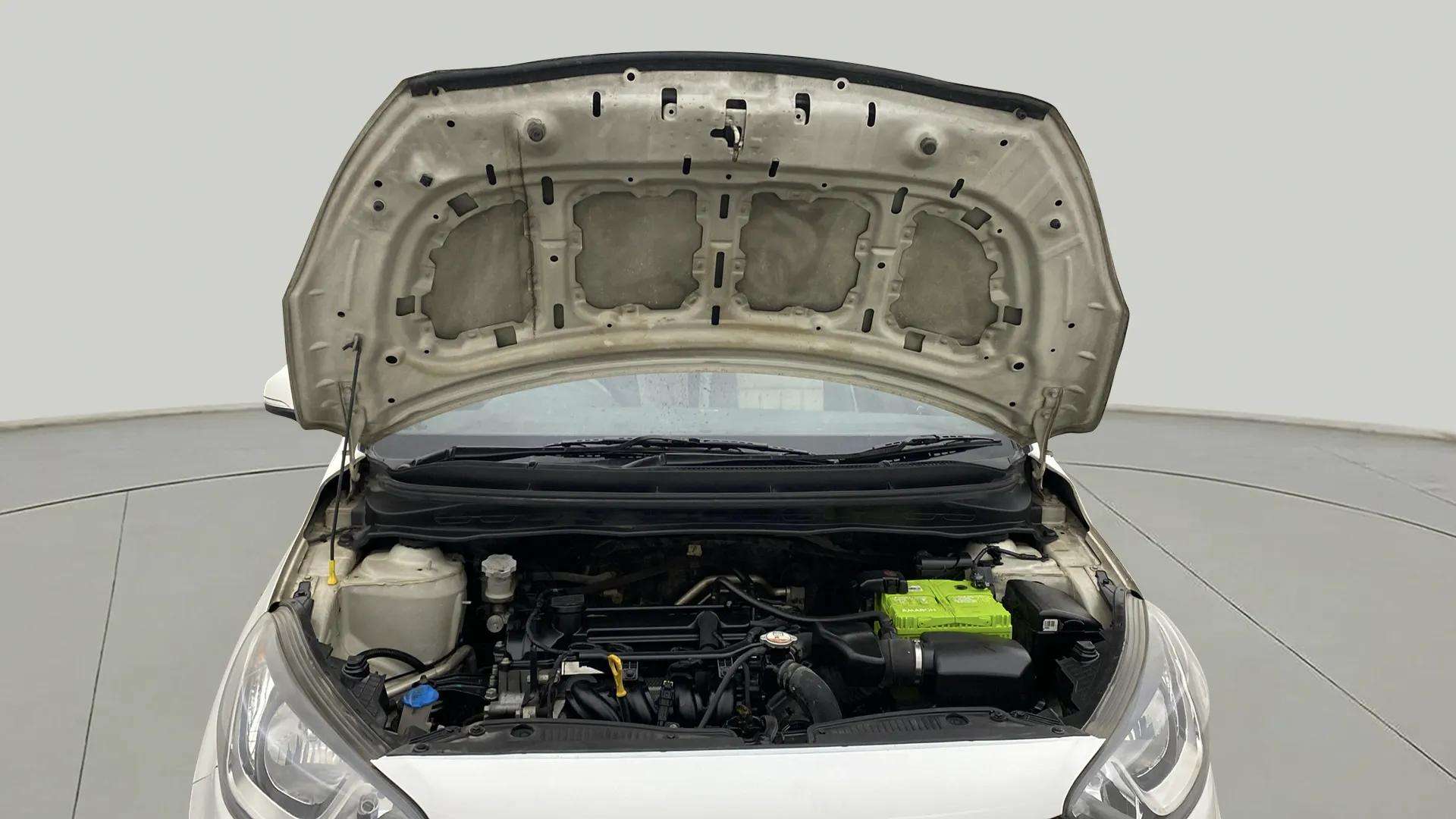 Engine-Full-View-With-Bonnet-Open-13