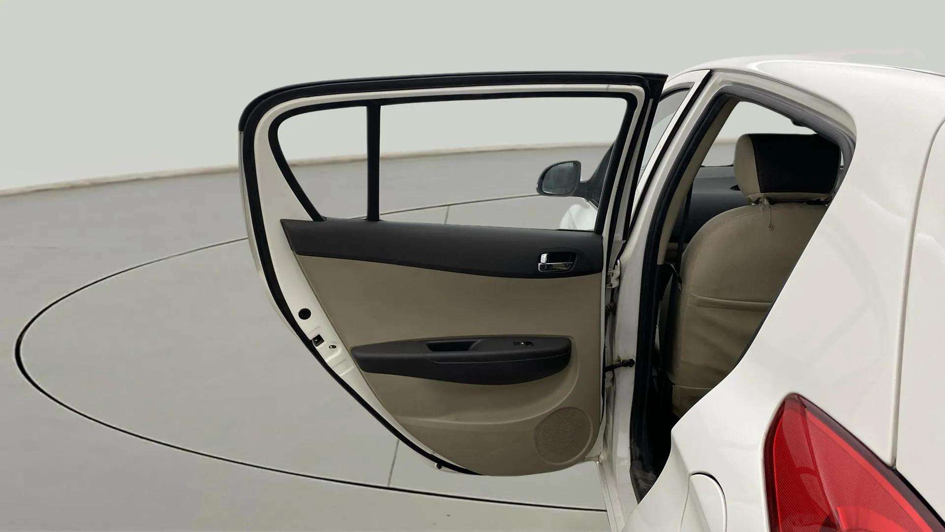 LHS-Rear-Door-Open