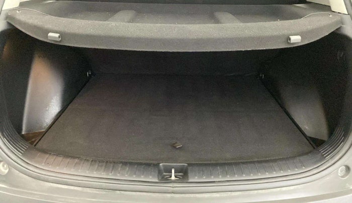 2023 KIA SELTOS  HTK PLUS 1.5 PETROL MT, Petrol, Manual, 65,031 km, Boot Open Zoomed View