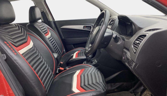 2021 Maruti Vitara Brezza ZXI, Petrol, Manual, 35,518 km, Right Side Front Door Cabin