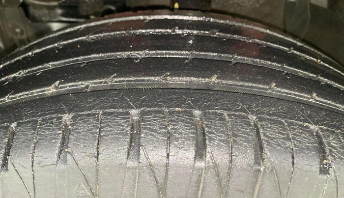 2021 Maruti Vitara Brezza ZXI, Petrol, Manual, 35,518 km, Left Front Tyre Tread