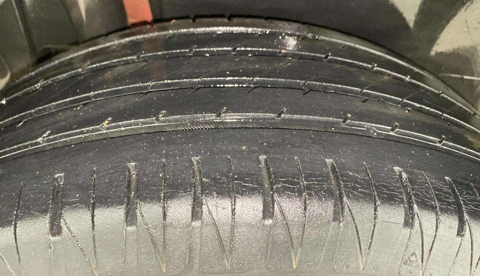 2021 Maruti Vitara Brezza ZXI, Petrol, Manual, 35,518 km, Right Rear Tyre Tread