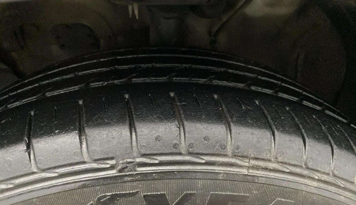 2021 KIA SELTOS HTK PLUS AT 1.5 DIESEL, Diesel, Automatic, 59,732 km, Left Front Tyre Tread