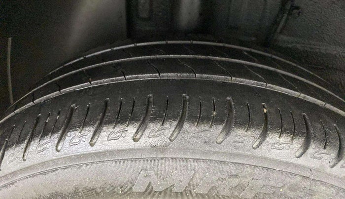 2021 Tata ALTROZ XZ PETROL, Petrol, Manual, 60,675 km, Right Rear Tyre Tread