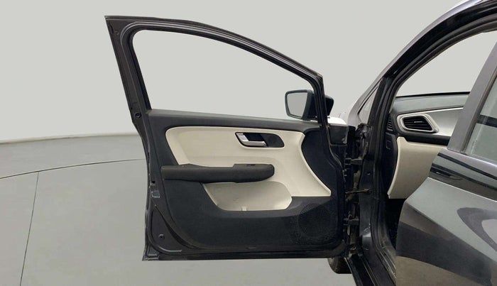 2021 Tata ALTROZ XZ PETROL, Petrol, Manual, 60,675 km, LHS Front Door