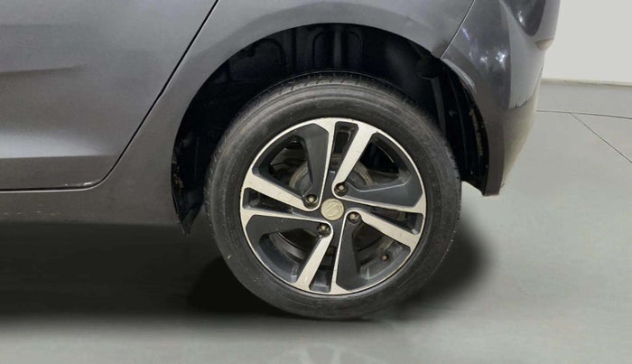 2021 Tata ALTROZ XZ PETROL, Petrol, Manual, 60,675 km, Left Rear Wheel