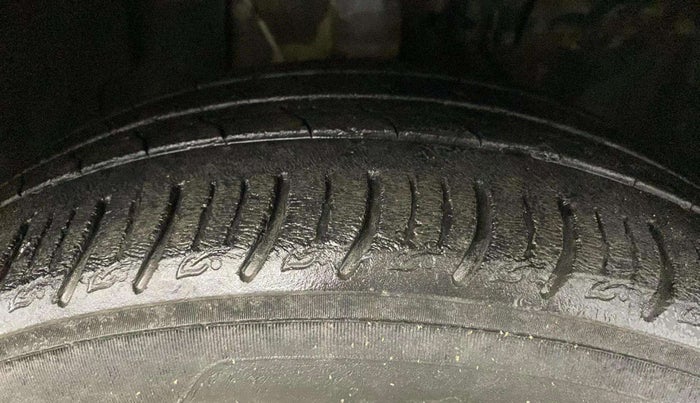 2021 Tata ALTROZ XZ PETROL, Petrol, Manual, 60,675 km, Right Front Tyre Tread